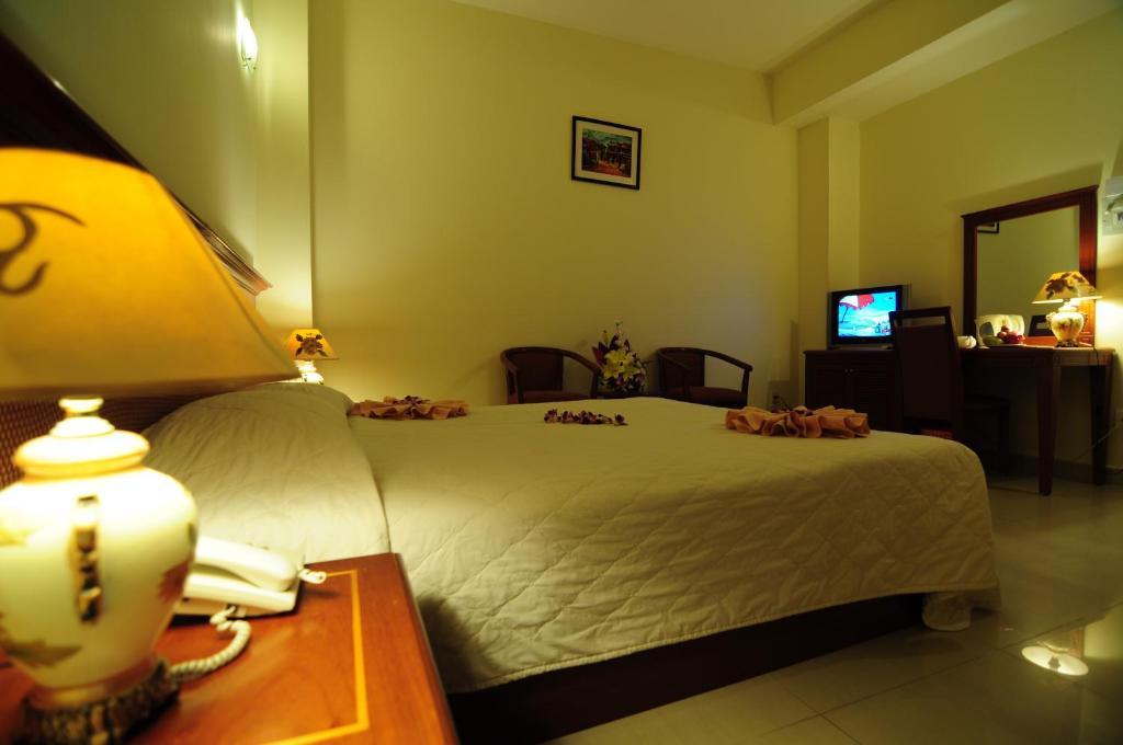 Hotel Khach San Phuoc Loc Tho 2 - 福禄寿 à Hô Chi Minh-Ville Chambre photo